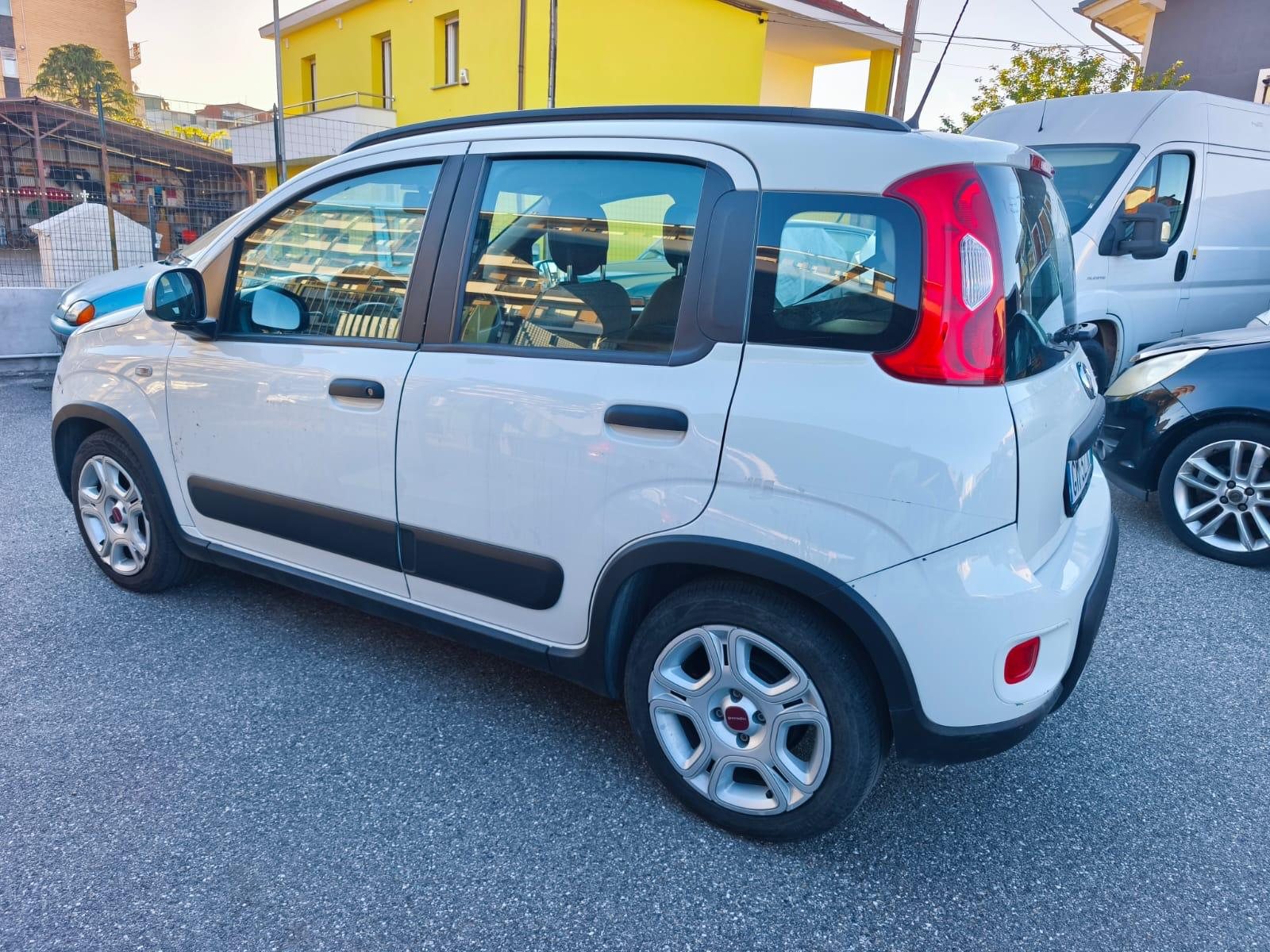 Fiat Panda 1.0 FireFly S&S Hybrid City Life usata Torchiara Cilento - foto 4