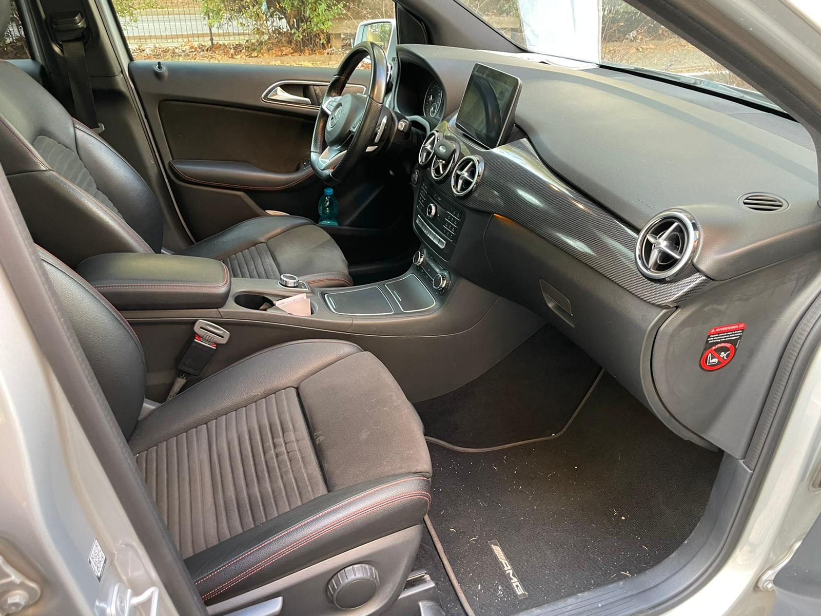 Mercedes-Benz Classe B 180 d Automatic Premium AMG Line usata Torchiara Cilento - foto 9