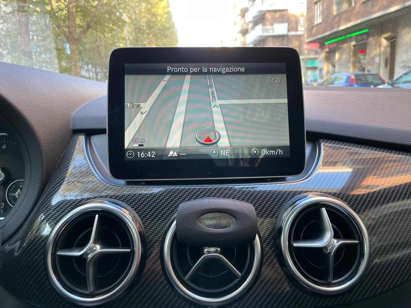Mercedes-Benz Classe B 180 d Automatic Premium AMG Line usata Torchiara Cilento - foto 11