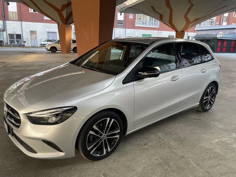 Mercedes-Benz Classe B 180 d Automatic Sport usata in vendita a Torchiara